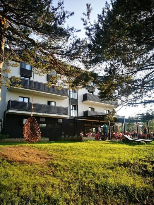 Heba Hotel Divcibare Bagian luar foto