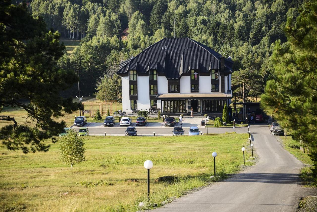 Heba Hotel Divcibare Bagian luar foto